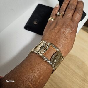 Gold-tone Hammered Cutout Rectangle & Oval Stretch Bracelet
